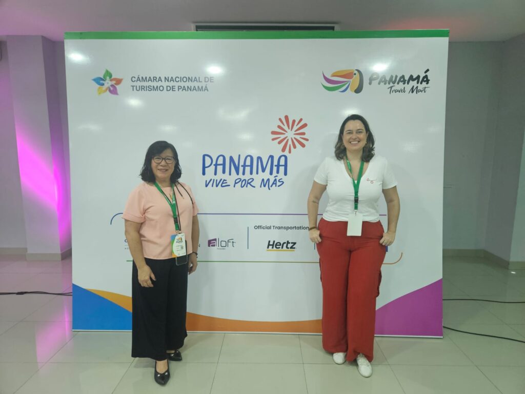 Leila Minatogawa, da TGK Travel, e Grasielly Romolo, da Ezlink Leila Minatogawa, da TGK Travel, e Grasielly Romolo, da Ezlink