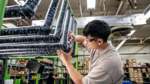 Boeing oferece acordo trabalhista histórico para evitar greve e paralisação da linha de montagem