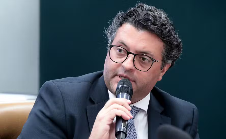 Presidente da Voepass afirma que sistema do ATR estava 'totalmente operacional', mas admite possibilidade de falha durante voo Presidente da Voepass afirma que sistema do ATR estava 'totalmente operacional', mas admite possibilidade de falha durante voo