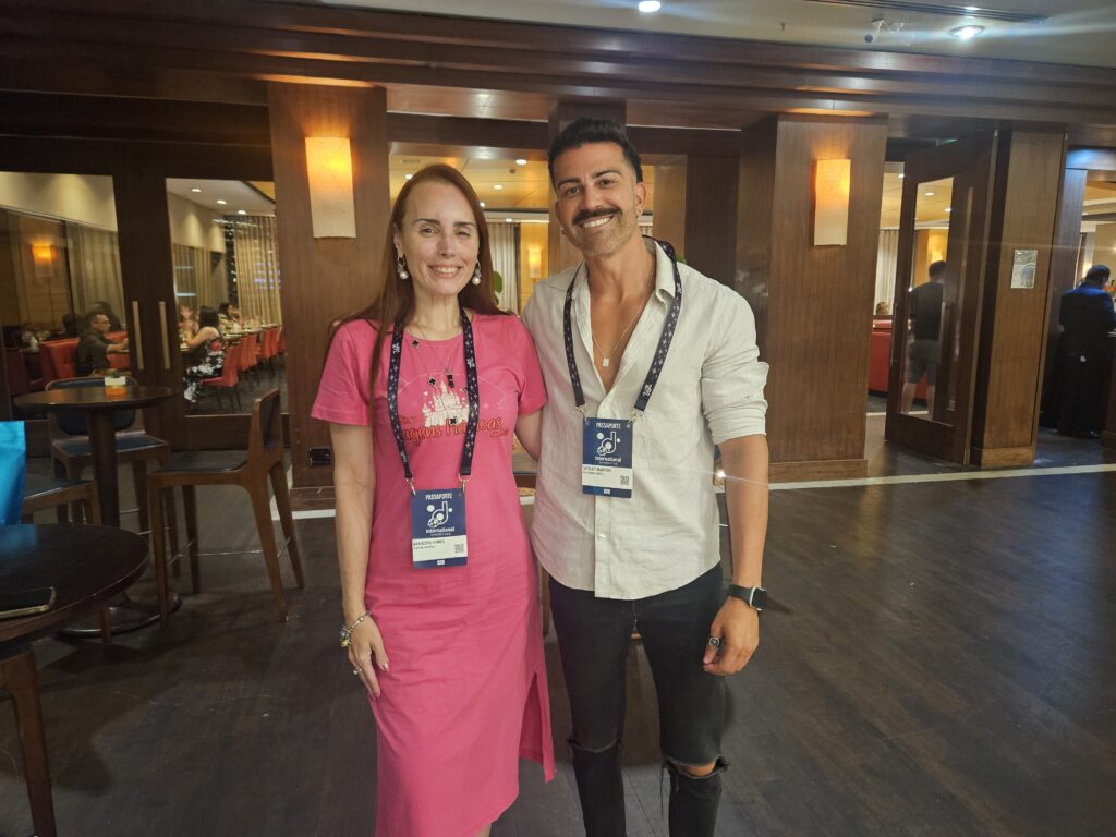 Kathleen Gomes, da Viagens Mágicas, e Wesley Martins, da Rio Mundo Travel
