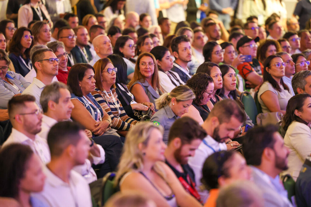 Abertura do BTM com presença de agentes de viagens e autoridades