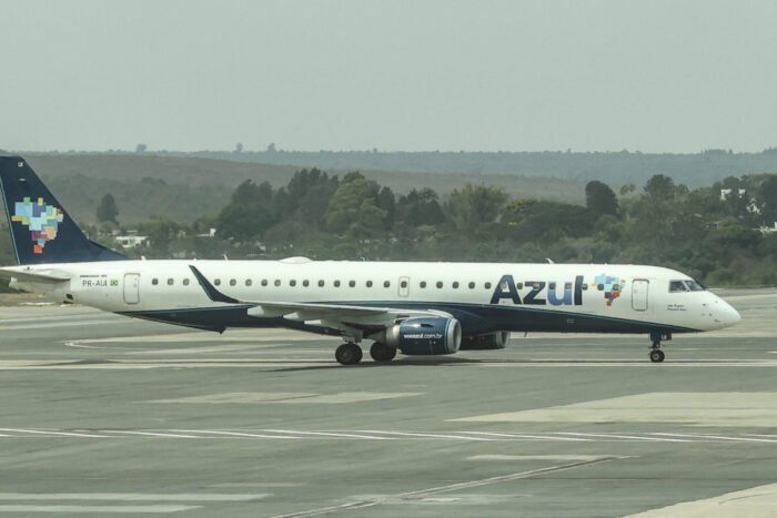 Azul amplia voos nacionais e internacionais a partir de Florianópolis 1 Aeroporto de Brasilia Aviao AZUL Credito ERIC RIBEIRO ME 2 1 scaled e1730315373433 Azul amplia voos nacionais e internacionais a partir de Florianópolis