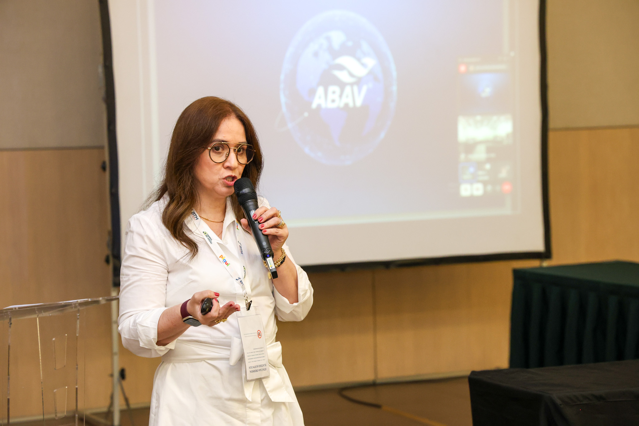Ana Carolina Medeiros, presidente da Abav Nacional Ana Carolina Medeiros, presidente da Abav Nacional