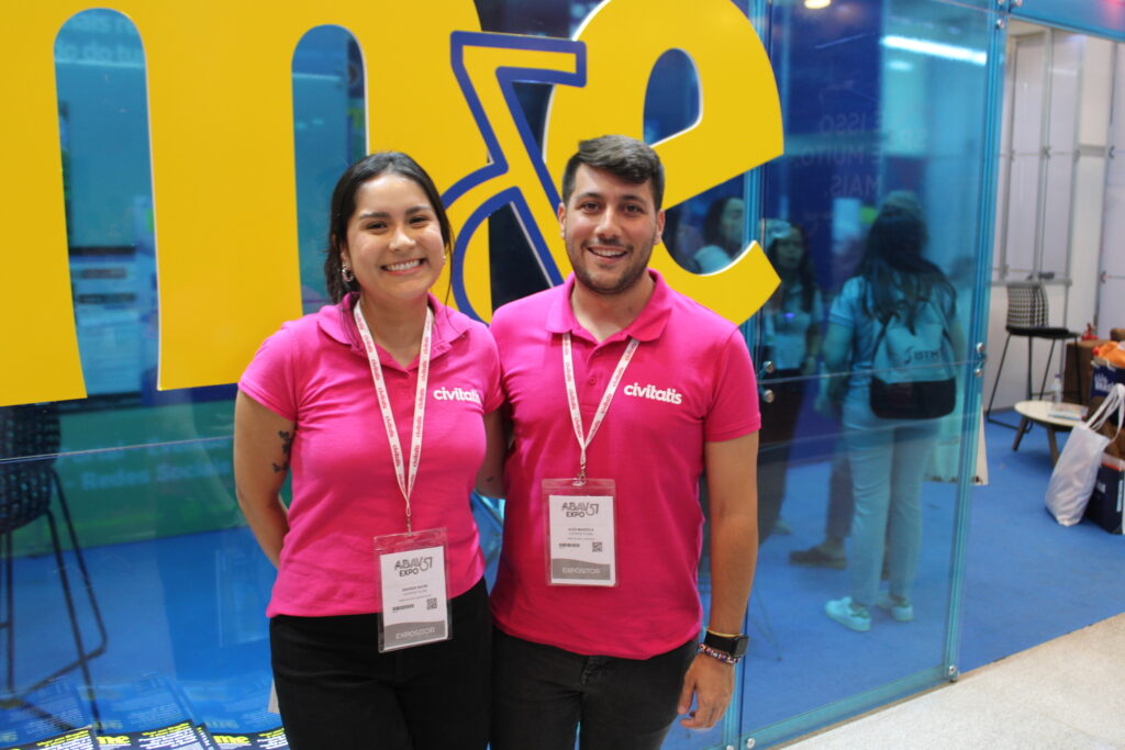 Ananda Saori e Alejandro Martín, da Civitatis