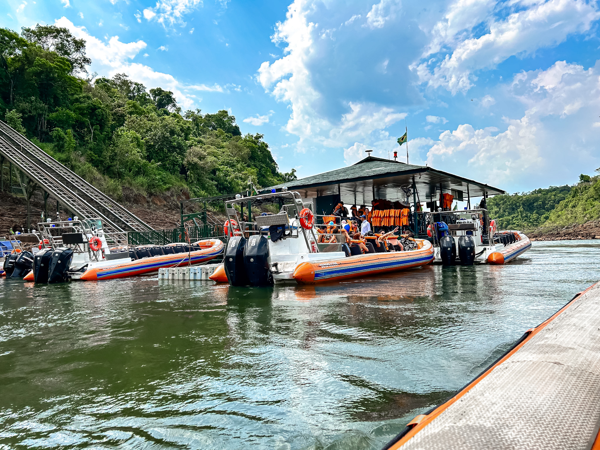 Área de embarque do Macuco Safari Área de embarque do Macuco Safari