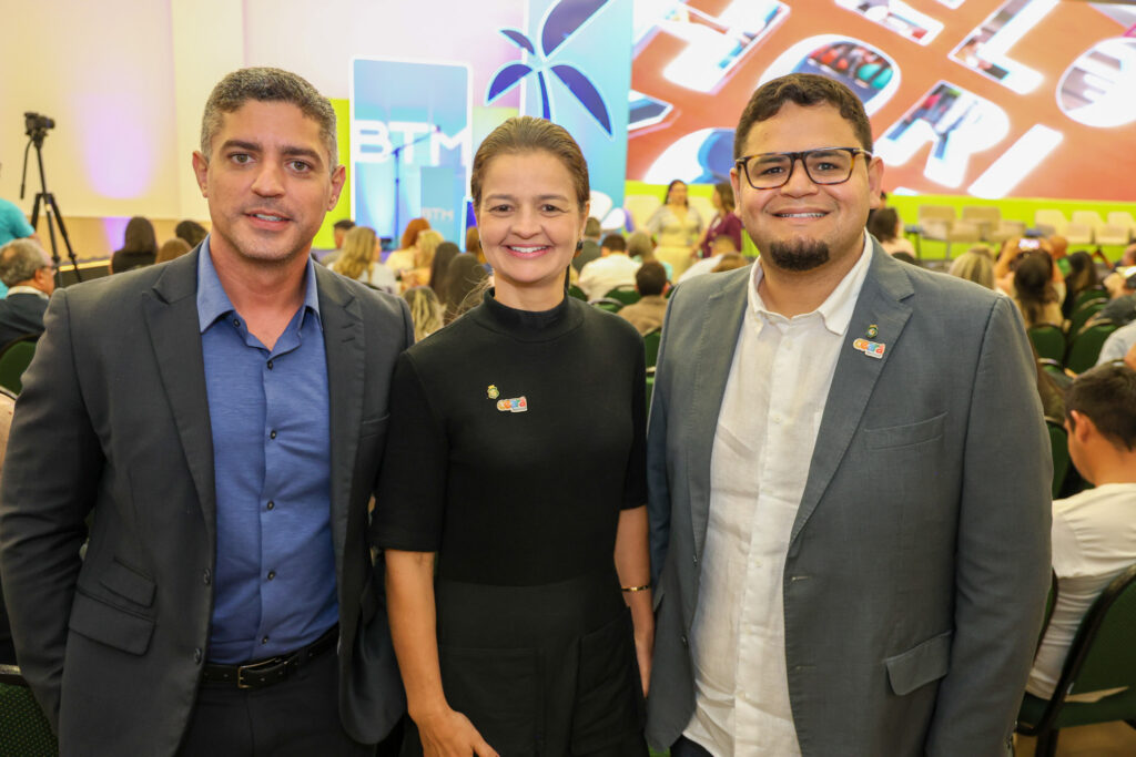 Bruno Marques, secretário executivo Setur-CE, Yrwana Albuquerque, secretaria de turismo do estado do Ceará, e Jonas Dezidoro, secretário executivo Setur-CE