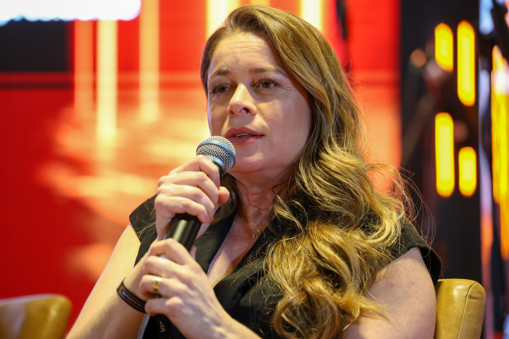 Com mais de 23 milhões de clientes, Smiles celebra 30 anos em nova campanha institucional 1 Carla Fonseca CEO da Smiles e Vice presidente da Gol durante coletiva no Museo do Ipiranga Com mais de 23 milhões de clientes, Smiles celebra 30 anos em nova campanha institucional