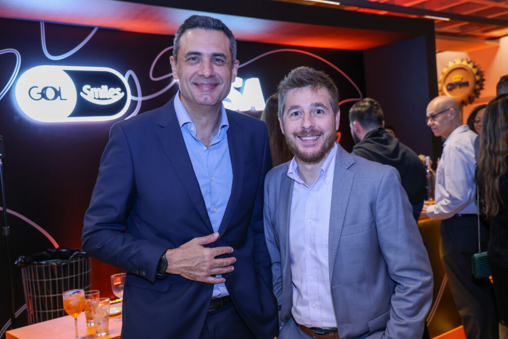 Carlos Antunes, da Tap, e Danilo Barbizan, da Gol
