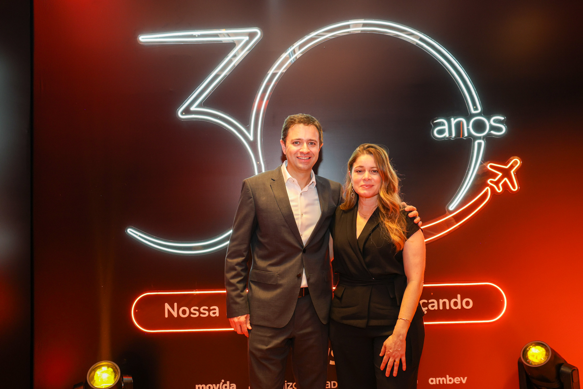 Celso Ferrer, CEO da Gol e Carla Fonseca, CEO da Smiles e Vice-presidente da Gol Celso Ferrer, CEO da Gol e Carla Fonseca, CEO da Smiles e Vice-presidente da Gol