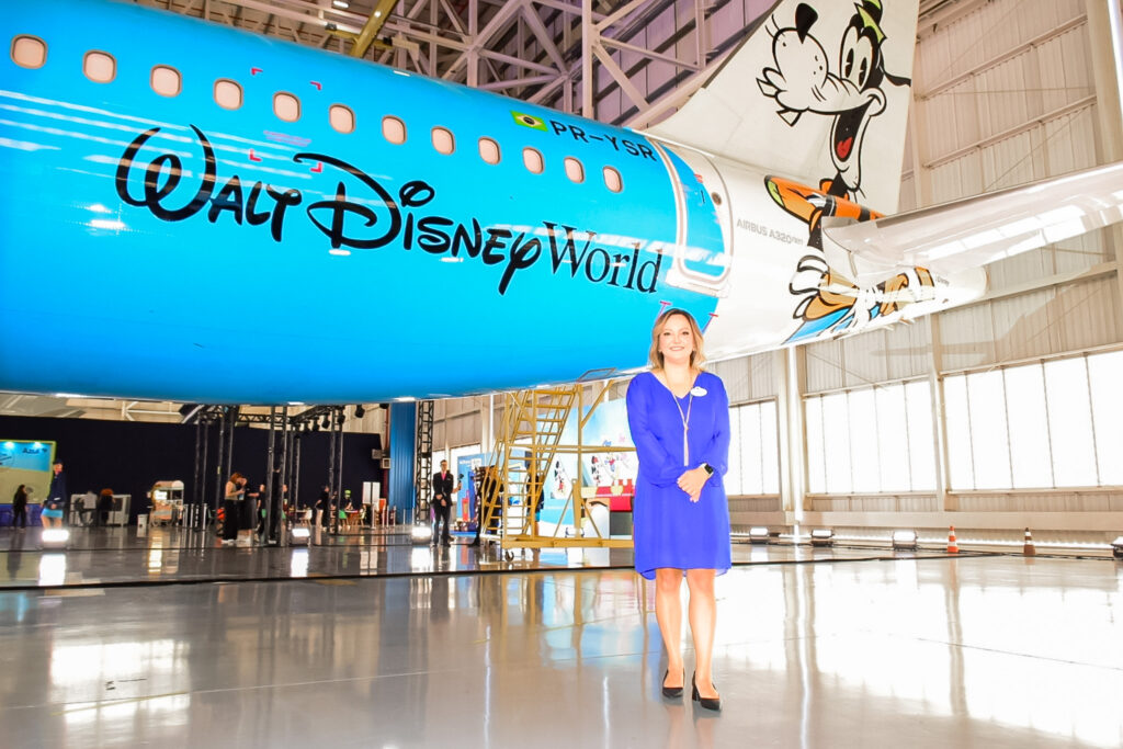 Cinthia Douglas, da Disney