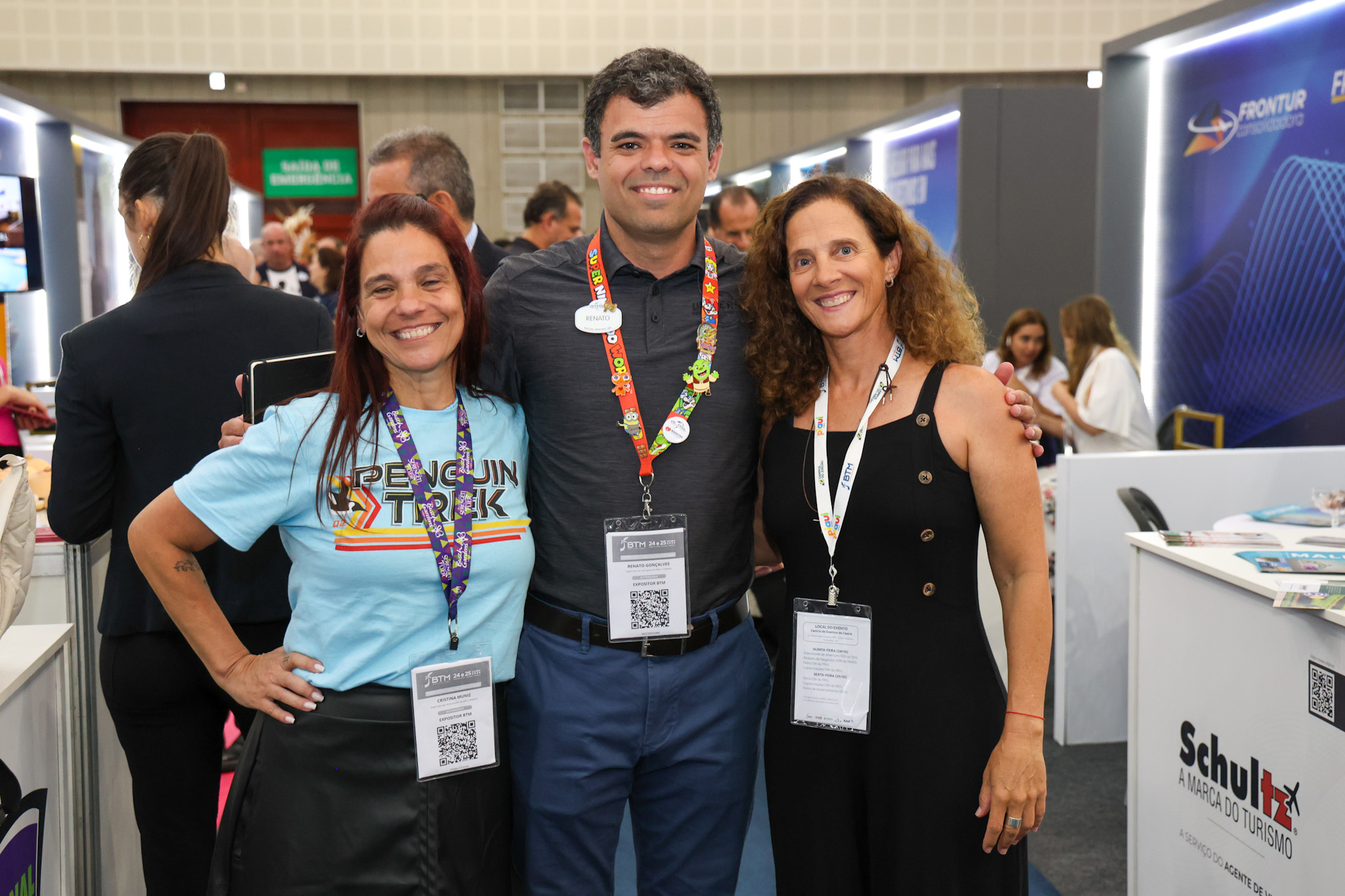 Cristina Muniz, do SeaWorld, Renato Gonçalves, da Universal, e Jane Terra, do Orlando Magic Cristina Muniz, do SeaWorld, Renato Gonçalves, da Universal, e Jane Terra, do Orlando Magic