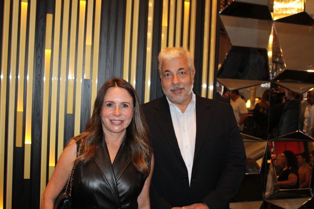 Daniela Maia, secretária municipal de Turismo do RJ, e Bruno Mattos, subsecretário