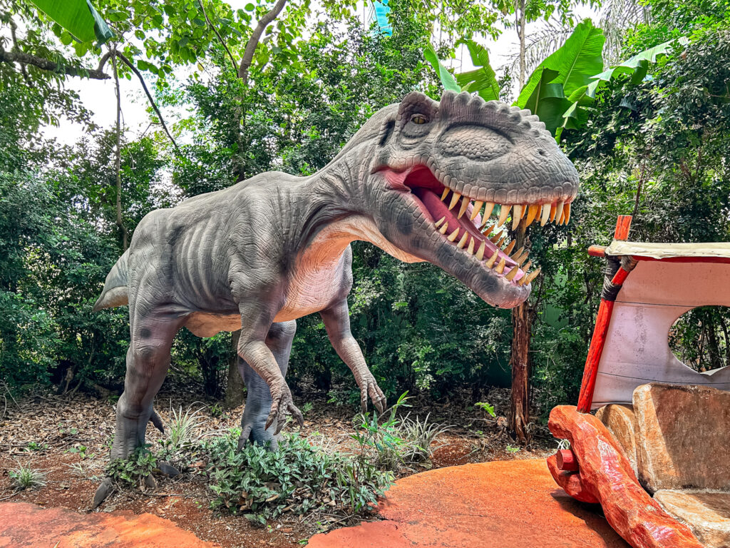 Diferentes espécies de dinossauros estão representadas no Vale Diferentes espécies de dinossauros estão representadas no Vale