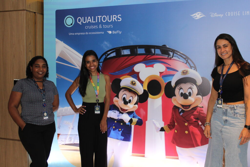 Elisangela Mendes, Caroline Morais, e Paula de Lucas, da Queensberry