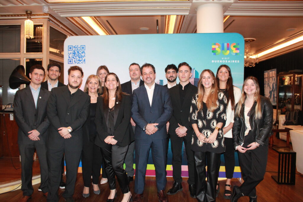 Equipe Braztoa e Visit Buenos Aires organizaram evento para promover imersão cultural na Argentina