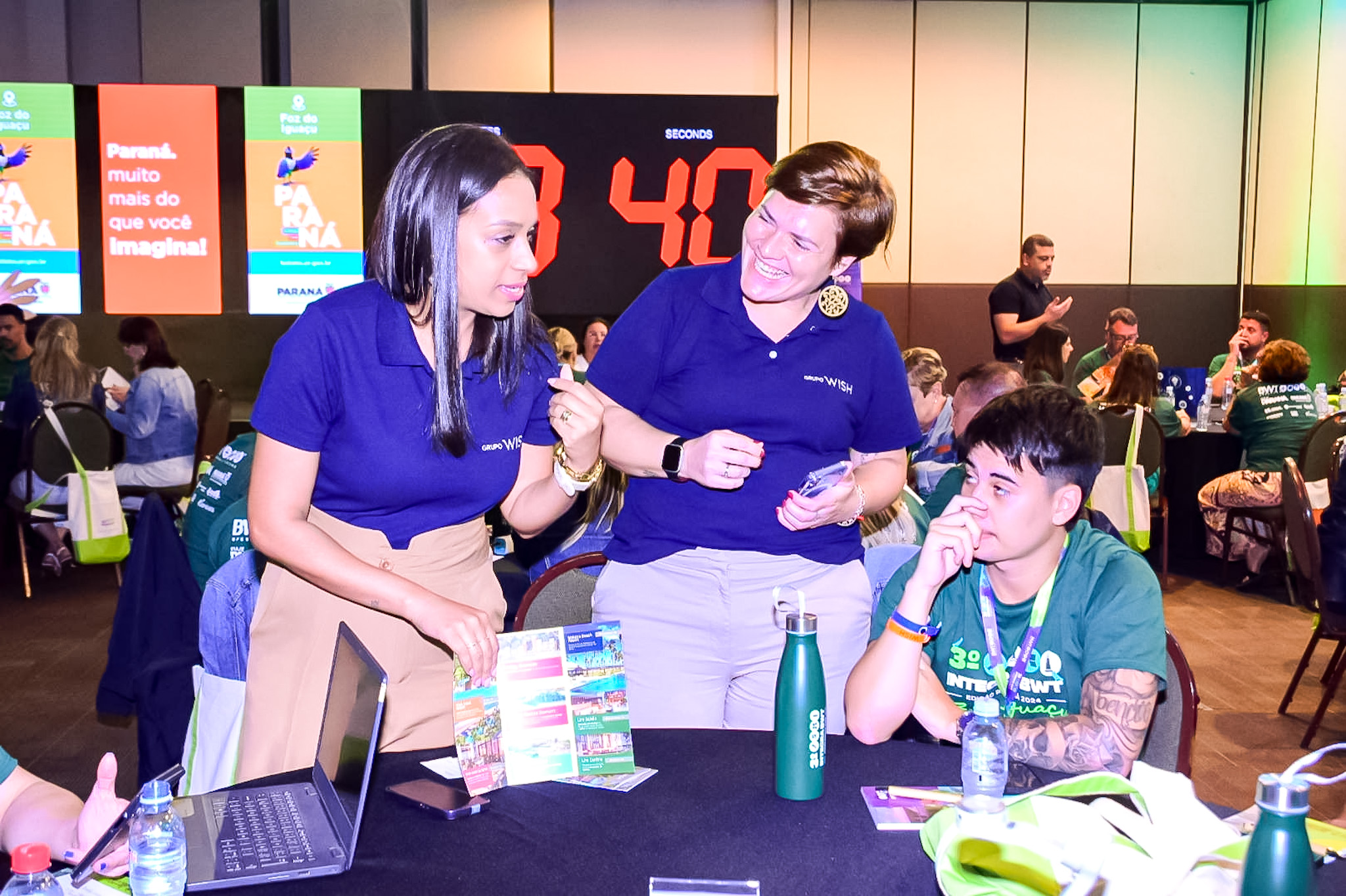 Equipe do Wish Hotéis apresentando seus empreendimentos Equipe do Wish Hotéis apresentando seus empreendimentos