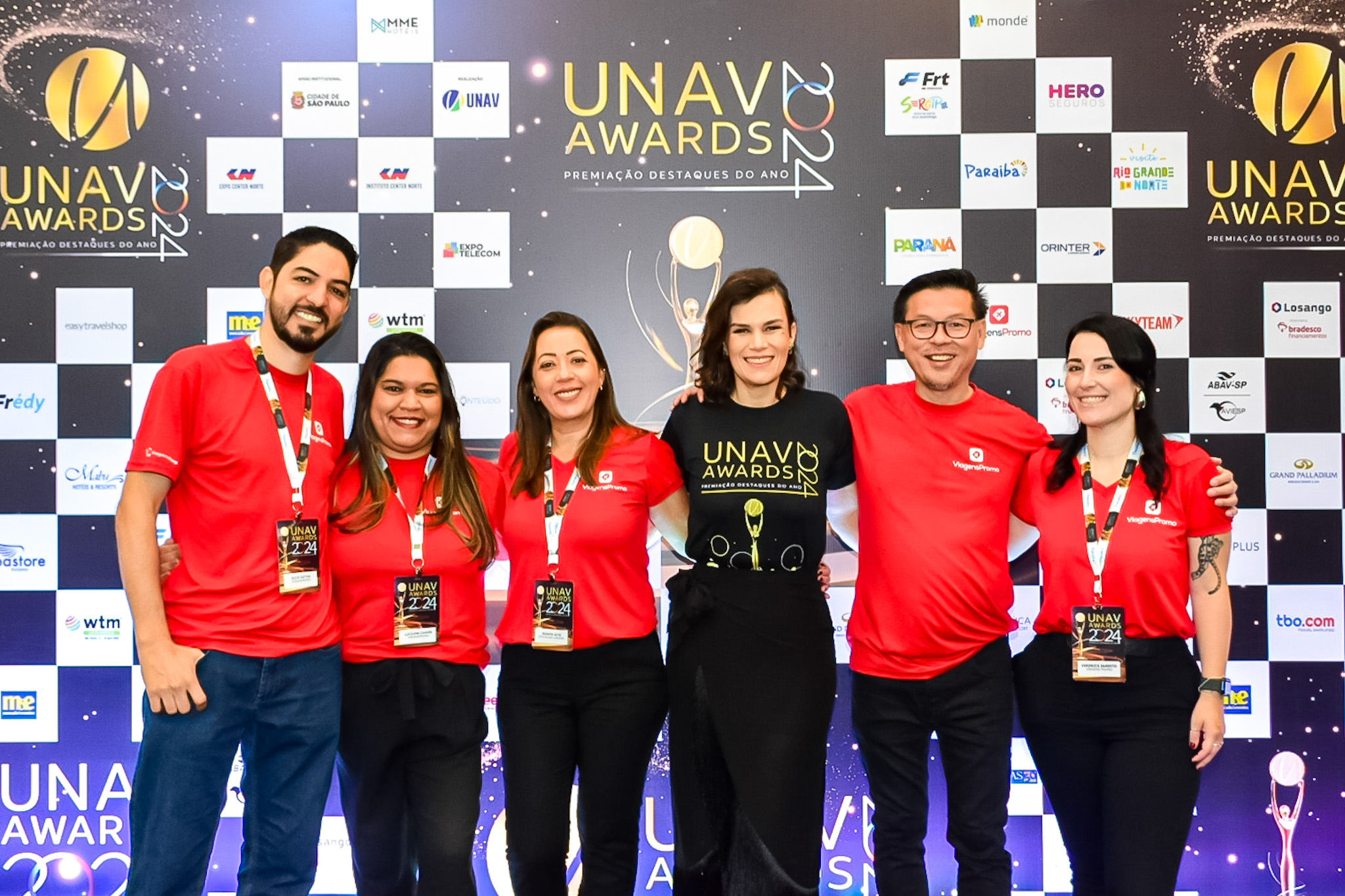 Fanny Gottschalk, da Unav com a equipe da ViagensPromo Fanny Gottschalk, da Unav com a equipe da ViagensPromo