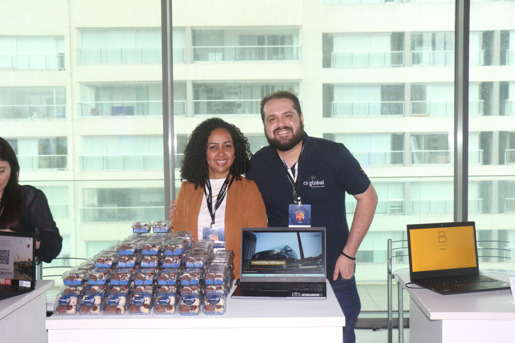 Gislaine Matias e Cauê Almeida, da CS Global