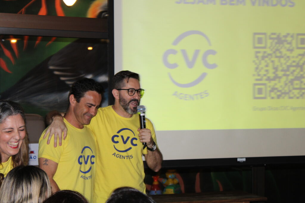 Rogério Mendes, diretor de vendas, e Julio Cesar, executivo de vendas do ABC e Baixada Santista, ambos da CVC