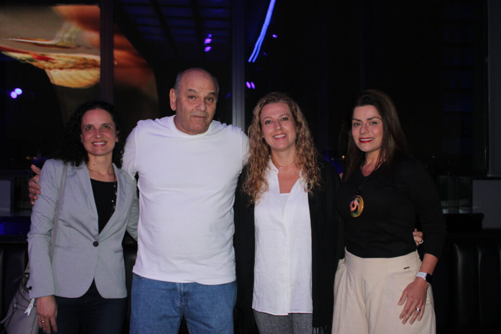 Tais Ballestero, da Travel Media, Paulo Kugelmas, da Secretaria de Turismo de Alagoas, Renata Colla e Daniela Araújo da Decolar