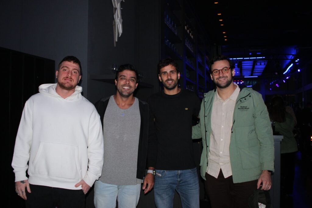 Thiago Cenoura e Murilo Machado, do Réveillon Mil Sorrisos, juntos de Rafael Lunardelli e Thor Papini, do Réveillon Milagres
