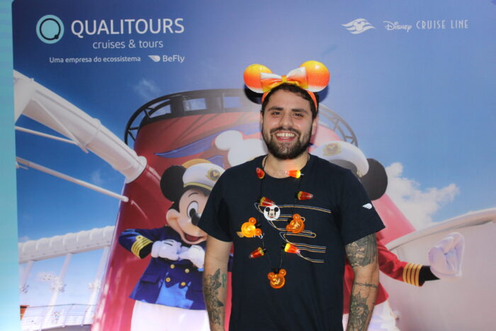 Qualitours lança campanha com bônus de R$ 300 por cabine vendida da Disney Cruise Line 1 Joao Pedro Barbaro e Silva gerente geral da Qualitours Cruise Tours scaled e1727919206333 Qualitours lança campanha com bônus de R$ 300 por cabine vendida da Disney Cruise Line