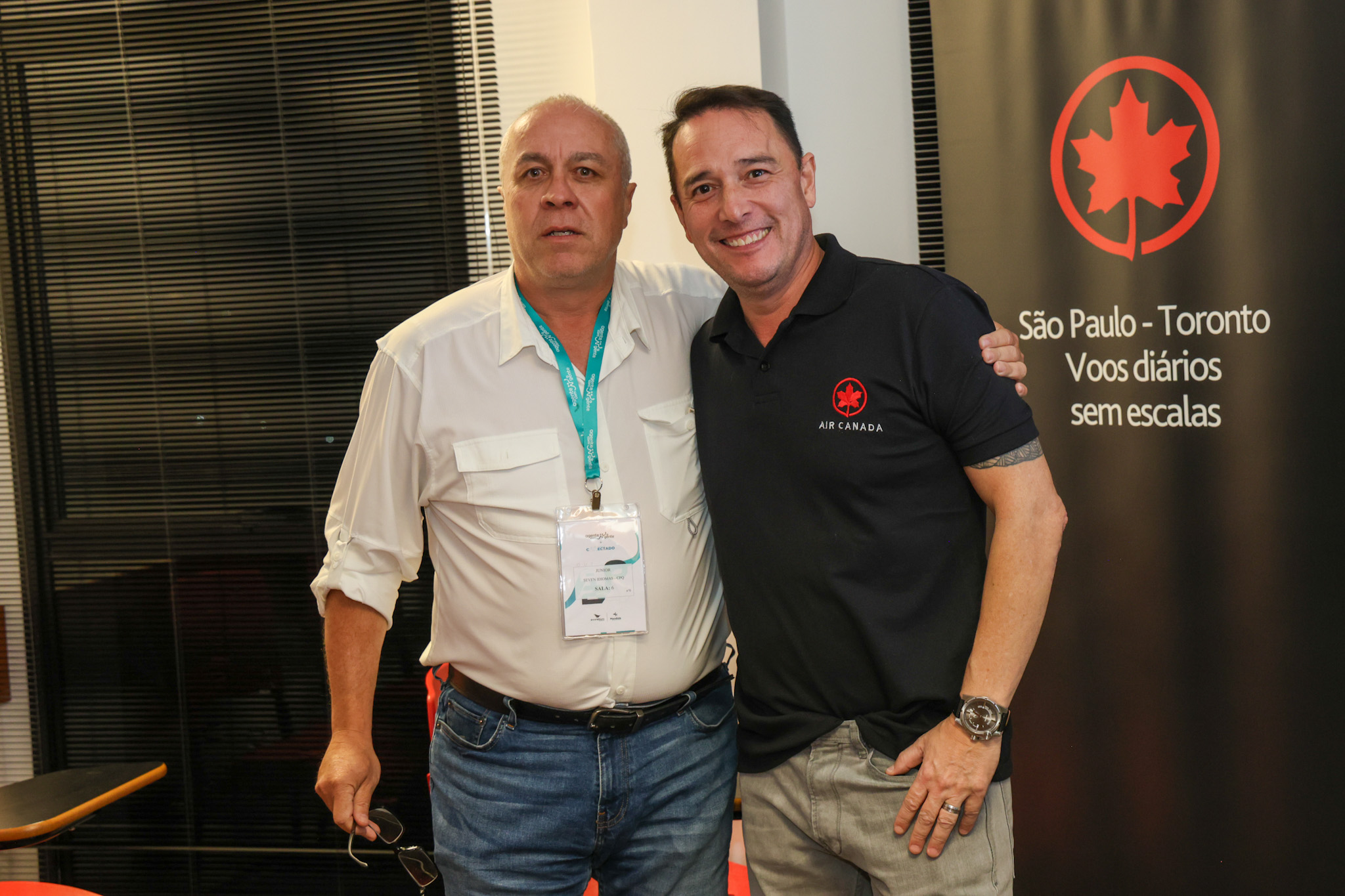 Júnior Matiazzo, da Seven Internetional, e Ernesto Airosa, da Air Canadá Júnior Matiazzo, da Seven Internetional, e Ernesto Airosa, da Air Canadá