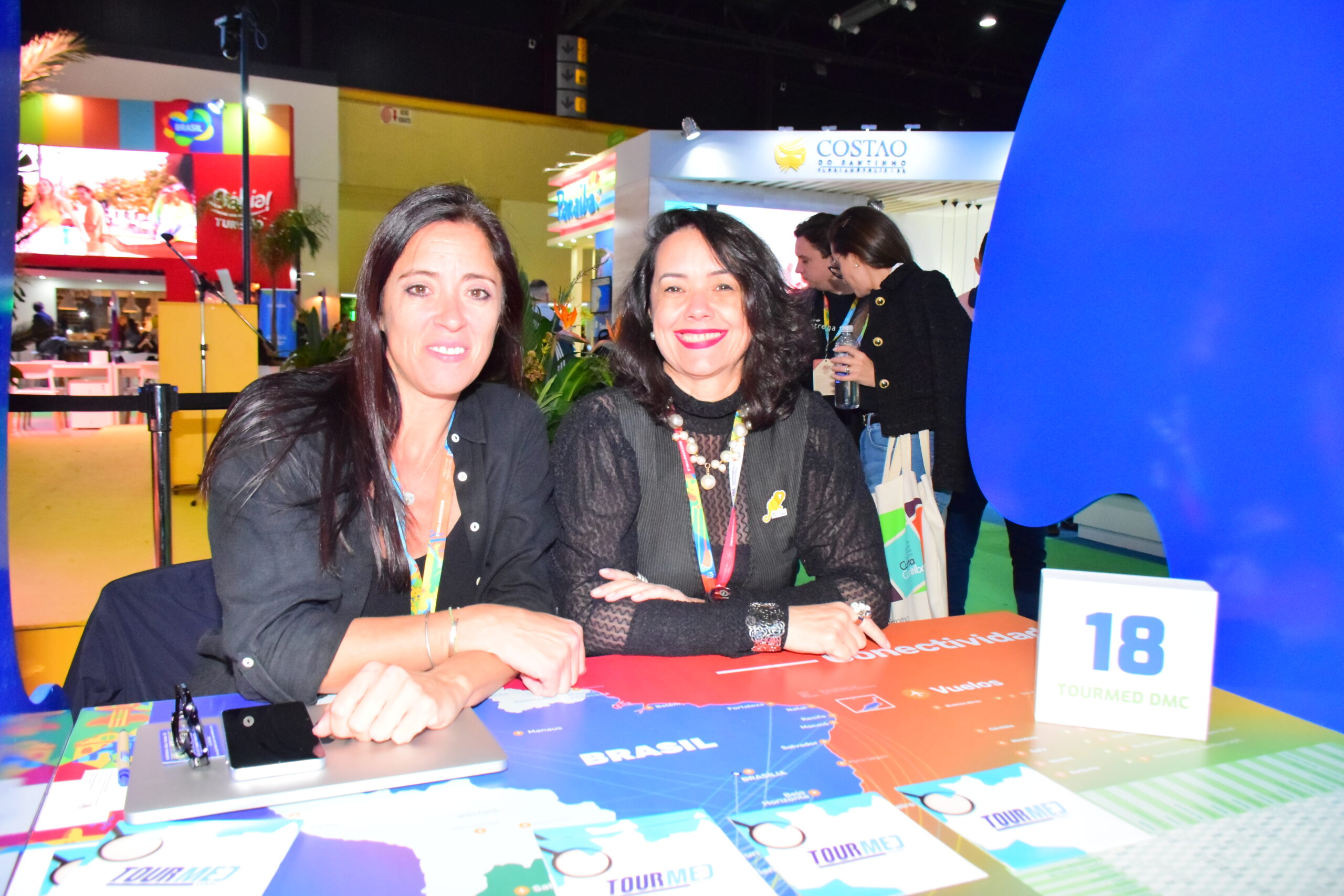 Larisa Salina e Simone Bonilha, do Tourmed DMC