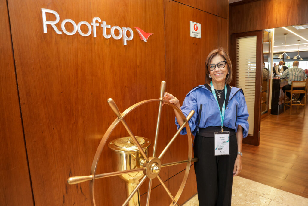 Lucia Cordeiro, da MC Tur