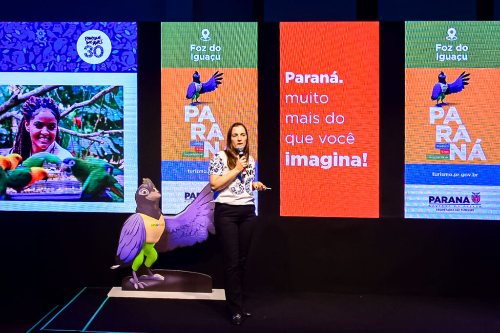Luciana Limanski, do Parque das Aves