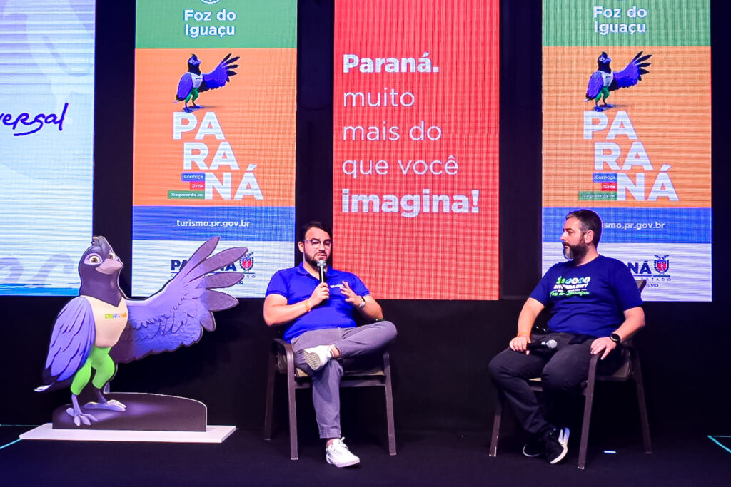 Luigi Biasetto, executivo de contas da Universal Assistance e Gabriel Cordeiro, da BWT