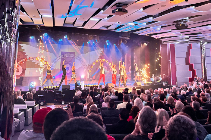 A bordo do navio MSC: confira 6 experiências no Seashore 3 Mais de 7 shows são oferecidos ao público, todos com 35 minutos de duração (Manuela Miniguini/M&E)