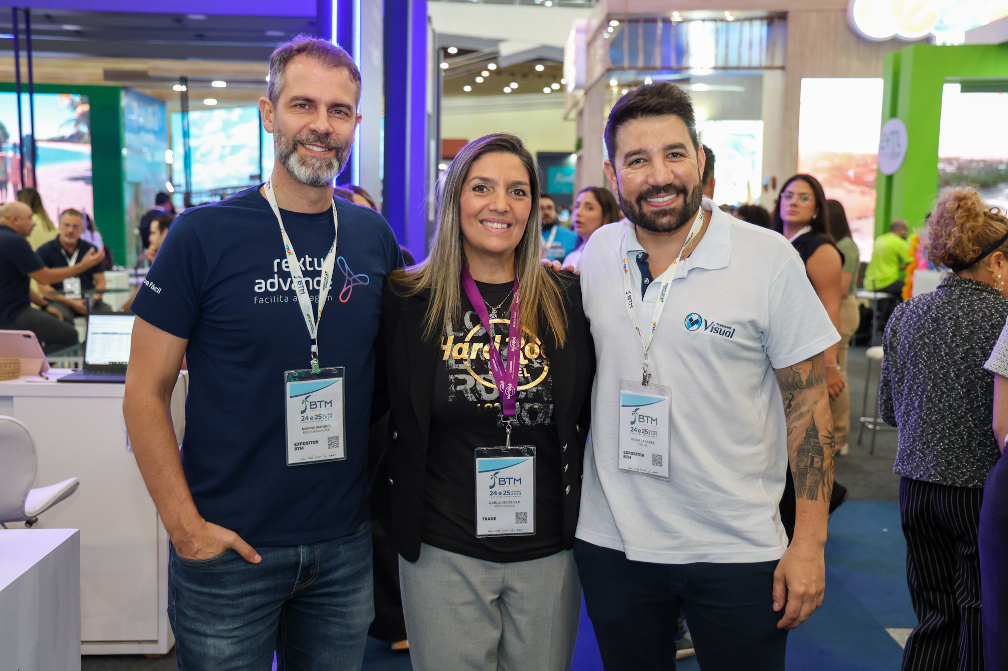 Marvio Mansur, da RexturAdvance, Carla Cecchele, do RCD Hotels, e Hugo Lagares, da Visual Marvio Mansur, da RexturAdvance, Carla Cecchele, do RCD Hotels, e Hugo Lagares, da Visual