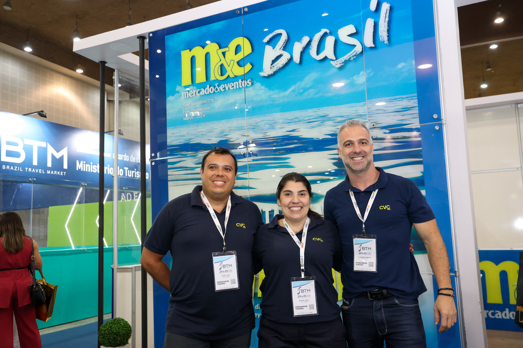 Olívio Lima, Ariane Cirilli e Fabrício Romero, da CVC Corp Olívio Lima, Ariane Cirilli e Fabrício Romero, da CVC Corp