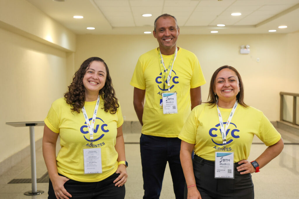 Patrícia Batista, Adriano Pedral e Adélia Araújo, da CVC Agentes