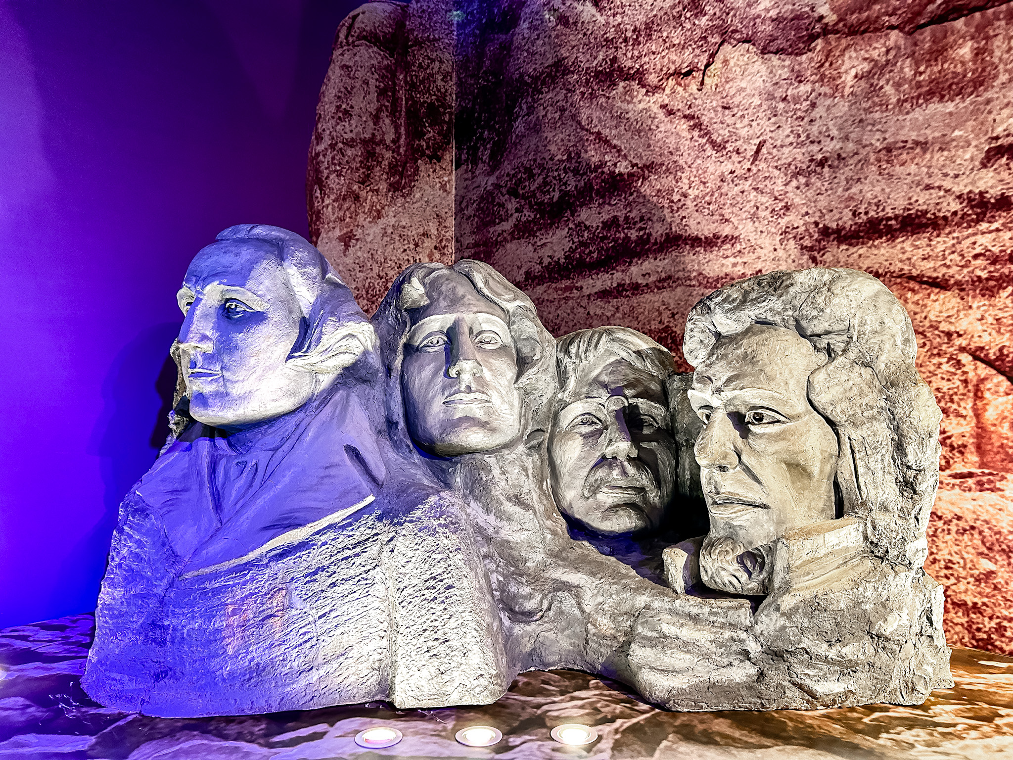 Réplica do Monte Rushmore, nos Estados Unidos Réplica do Monte Rushmore, nos Estados Unidos