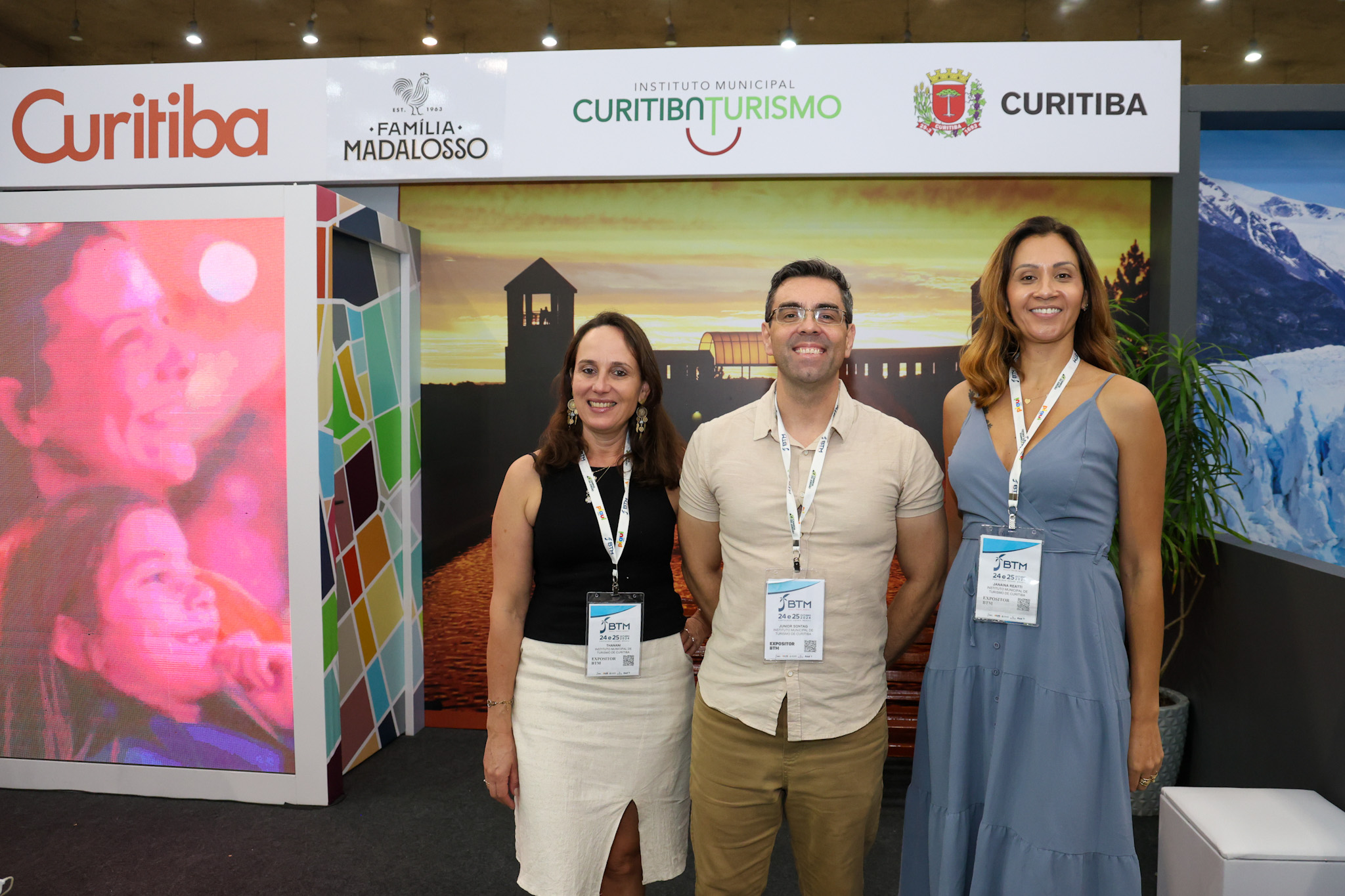 Thanani Gomes, Júnior Sontag, e Janaína Reatti, do Instituto Municipal Curitiba Turismo Thanani Gomes, Júnior Sontag, e Janaína Reatti, do Instituto Municipal Curitiba Turismo