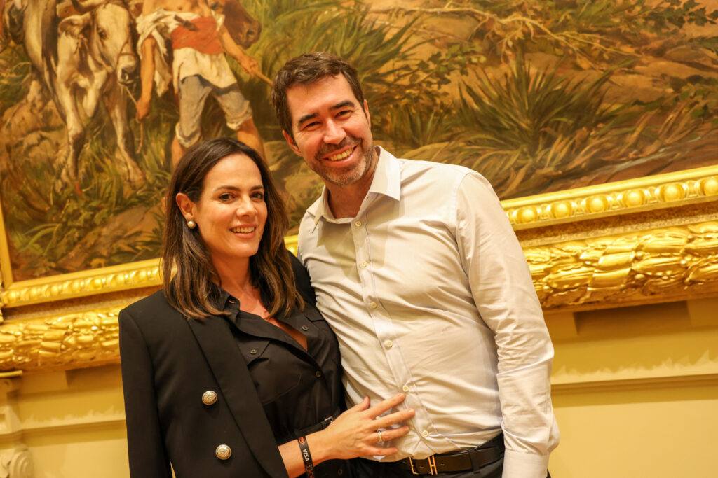 Vanessa Martinez, e Henrique Constantino, da Gol