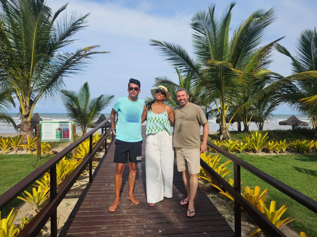 Saulo Corte, da SC Consultoria de Viagens, Giselle Souto, da Azul Viagens BH, e Ricardo Bezerra da Silva, gerente Comercial da Azul Viagens Saulo Corte, da SC Consultoria de Viagens, Giselle Souto, da Azul Viagens BH, e Ricardo Bezerra da Silva, gerente Comercial da Azul Viagens