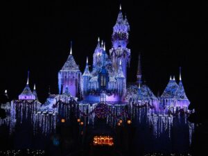 Disneyland aumenta preços de ingressos em parques temáticos
