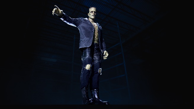 Criado pela ciência e temido pela maioria, o Monstro de Frankenstein tem quase 3 metros de altura e pesa mais de 360 quilos