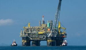 Parlamentar sugere uso de plataformas desativadas da Petrobras para turismo