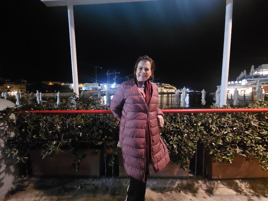 "Malta é surpreendente porque junta história, cultura, lazer. Nem cheguei a conhecer e já me surpreendi com a receptividade, estrutura hoteleira e o mar" - Laura Avezum, da Viagens e Intercâmbio e Viaje Sem Stress "Malta é surpreendente porque junta história, cultura, lazer. Nem cheguei a conhecer e já me surpreendi com a receptividade, estrutura hoteleira e o mar" - Laura Avezum, da Viagens e Intercâmbio e Viaje Sem Stress