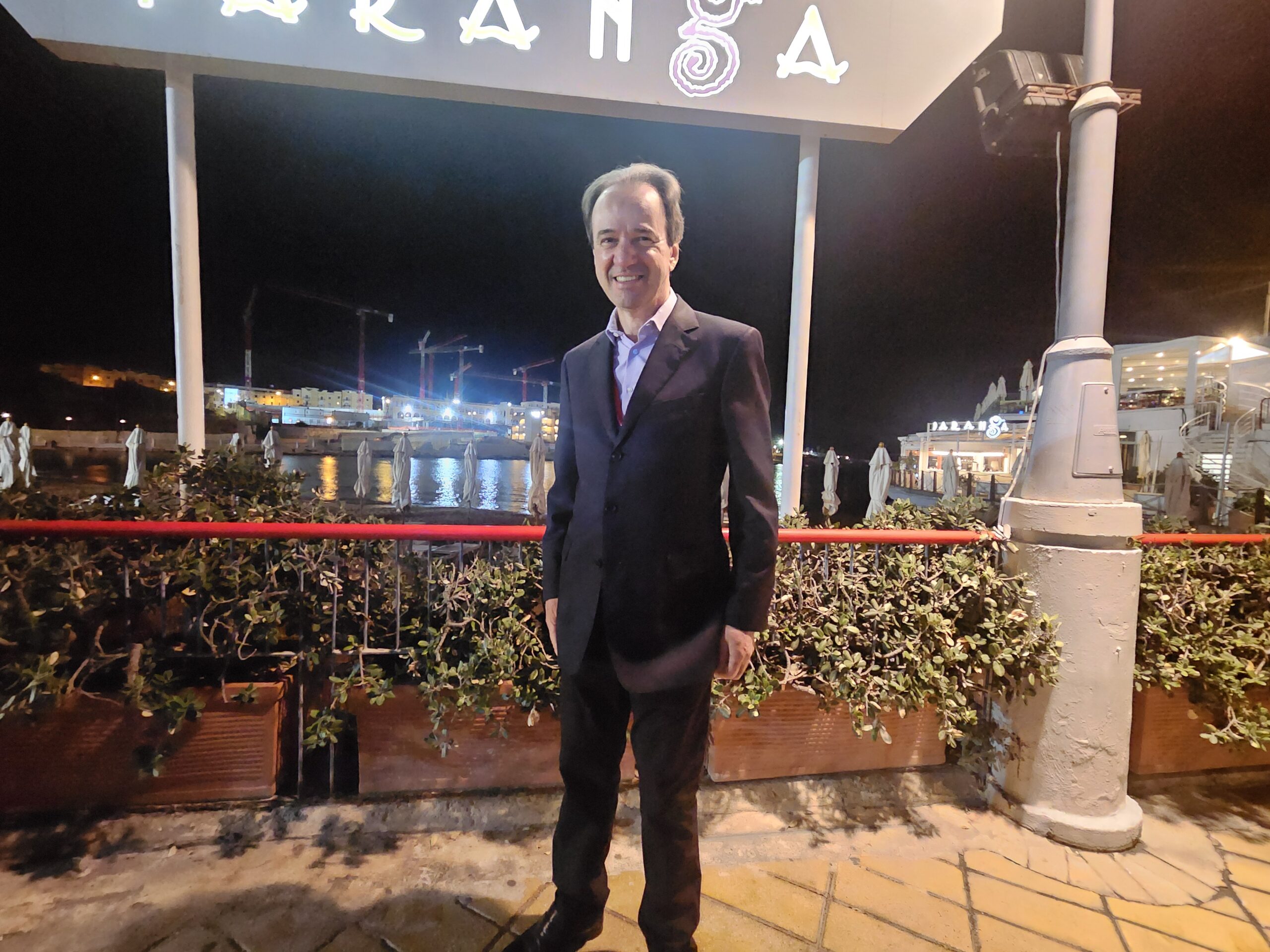 "A primeira impressão já trouxe um estímulo muito grande para que o brasileiro possa vir visitar este lugar" - Eduardo Barbosa, presidente da Flot "A primeira impressão já trouxe um estímulo muito grande para que o brasileiro possa vir visitar este lugar" - Eduardo Barbosa, presidente da Flot