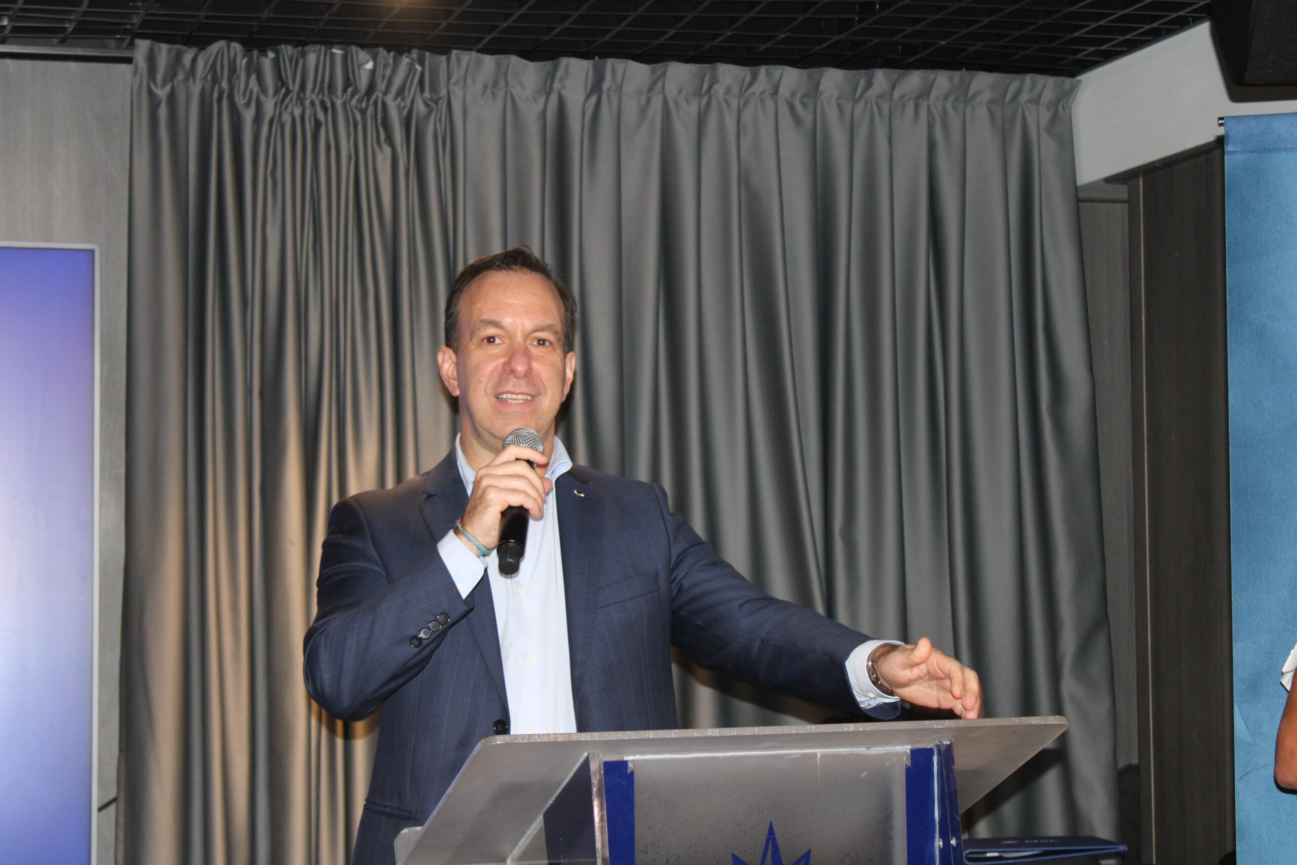 Adrian Ursilli, Diretor Geral da MSC no Brasi