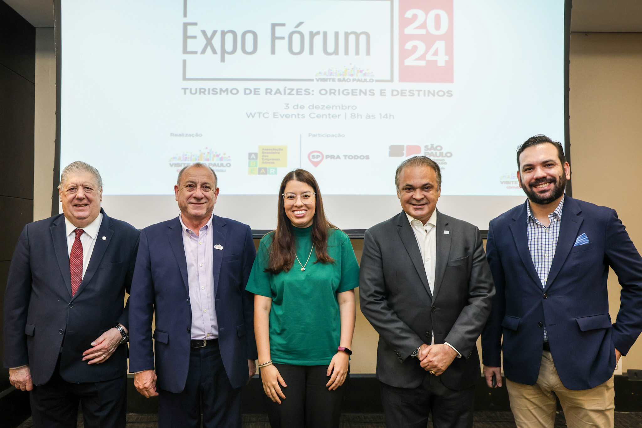 Visite São Paulo Convention Bureau realiza coletiva para divulgar cronograma e novidades da 8ª Expo Fórum 1 Ana Clemente e Roberto de Lucena da Setur SP entre Fernando Guinato Toni Sando e Fabio Zelensky do Visite Sao Paulo Convention Bureau Visite São Paulo Convention Bureau realiza coletiva para divulgar cronograma e novidades da 8ª Expo Fórum