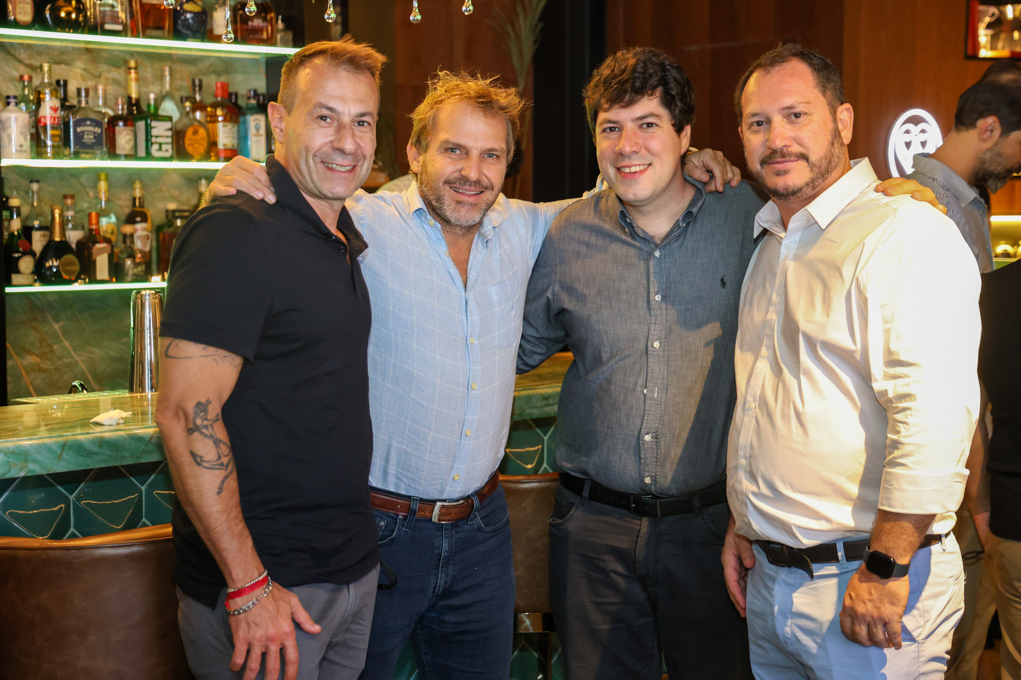 André Alegri, Luiz Vieira, e Paulo Papoy, da Krooze, com Pablo Zabala, da Discover Cruises