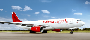 A renovação da marca foi anunciada em 13 de novembro no Air Cargo Forum, em Miami, onde a companhia aérea destacou o posicionamento de Avianca Cargo, reafirmando sua dedicação para seus clientes, parceiros, empregados e comunidades (Divulgação/Avianca Cargo)