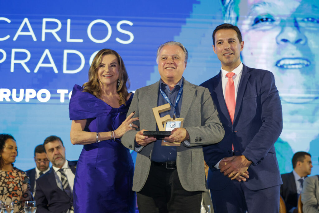 Carlos Prado, da Tour House com Marta Rossi e  Eduardo Zorzanello