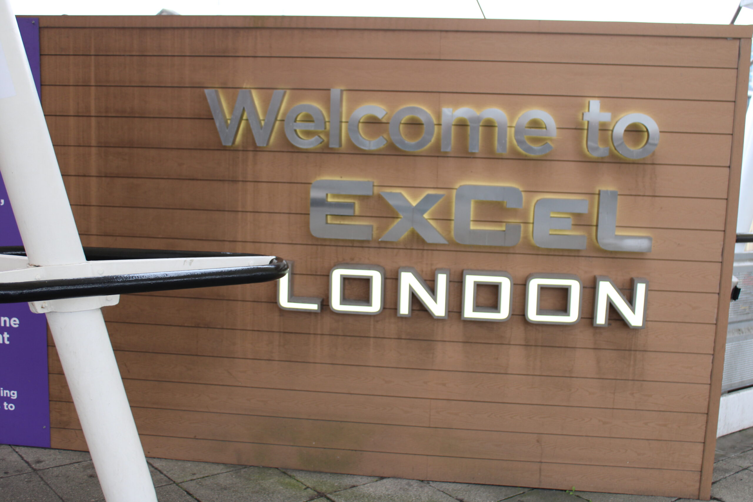 Entrada do Excel London, onde acontece a feira